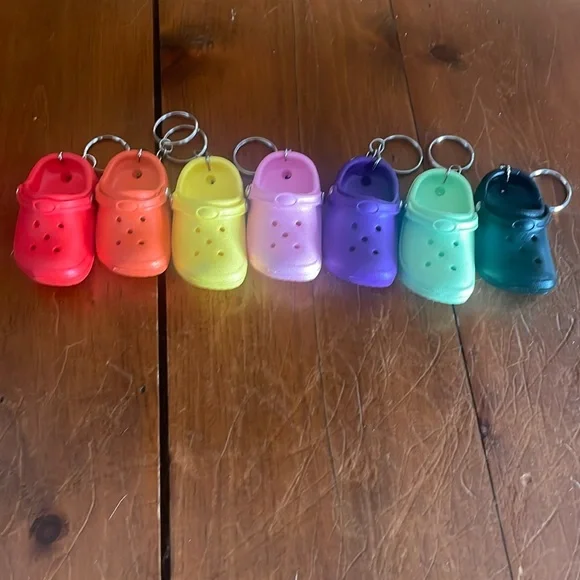 Mini Crocs Keychain Backpack Bag Charms - Picture 2 of 10